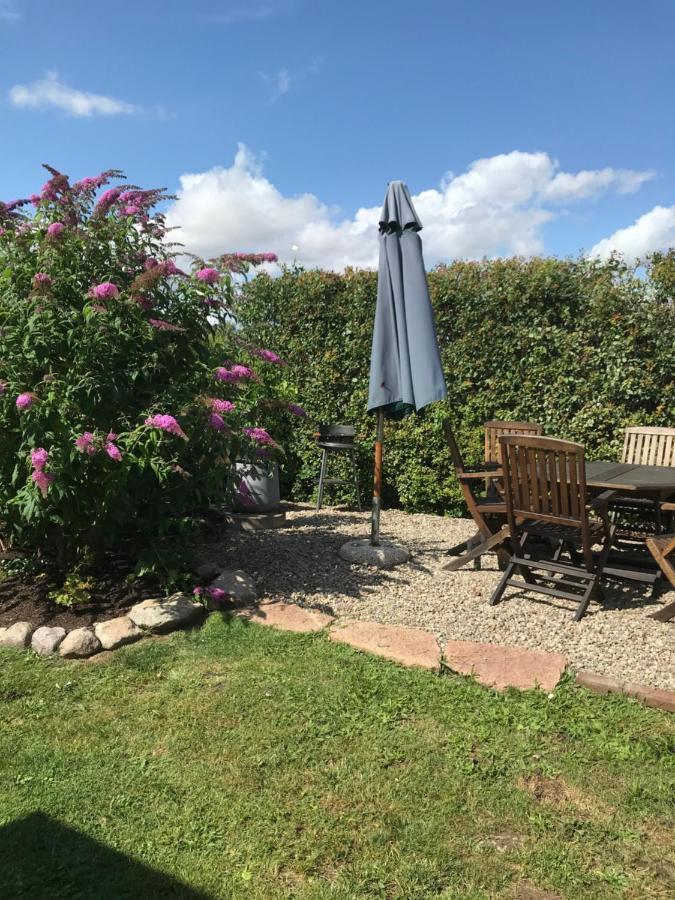Blomstertantens Hus Trelleborg Bagian luar foto